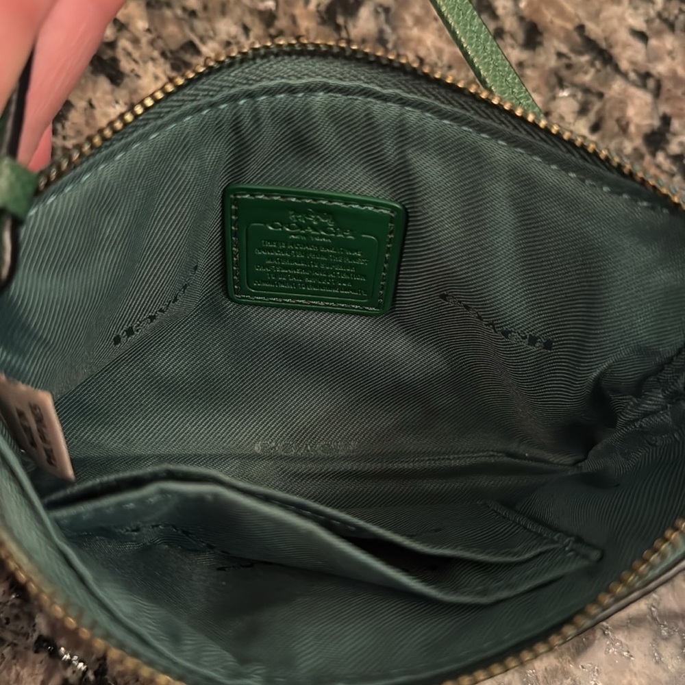 Coach green leather wristlet with gun metal hardware EUC - Picture 9 of 11